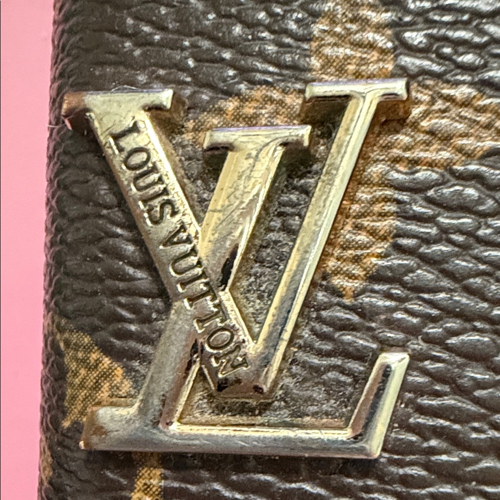 Luxury Brown Monogram Wallet Phone Case with Gold Accent!!!🔥🔥🔥🔥IPHONE 15 PRO MAX - Picture 4 of 7
